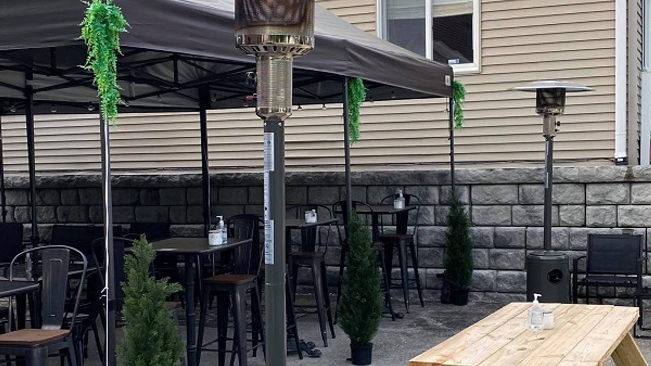 The Agitated Grape Bar & Bistro (Davison)